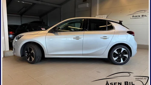 OPEL CORSA 360KM-WLTP*KAMERA*P.SENSOR*RATTVARME*CRUISE*CARPLAY++