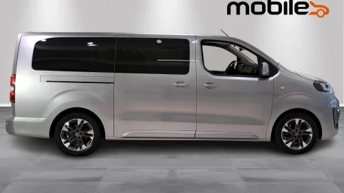 OPEL ZAFIRA LIFE Innovation L3 75kWh 136hk 8 seter Alt utstyr! L3