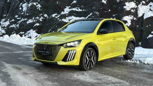PEUGEOT 208 GT  / ACC / 400 WLTP / 3D Cockpit / LED ++