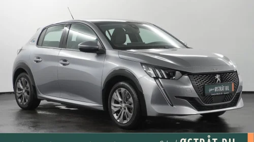 PEUGEOT 208 Allure 136hk | R.Kamera | Glasstak | Keyless | Velholdt