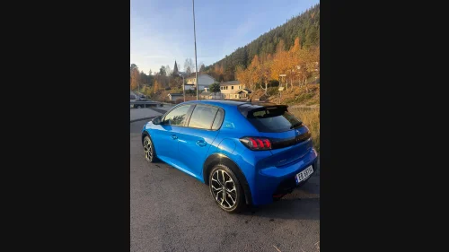 PEUGEOT 208 E-208 e GTLine Panol Navi|Kamera|Keyless|Trådløs lad +