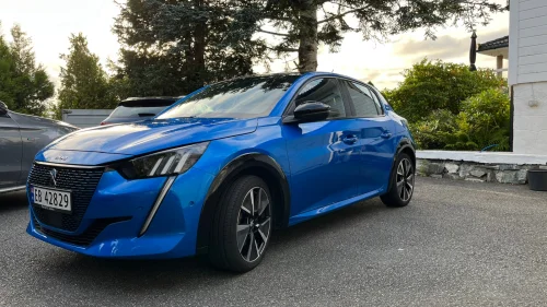 PEUGEOT 208 GT 136hk
