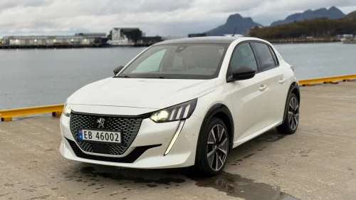 PEUGEOT 208 GT 136hk