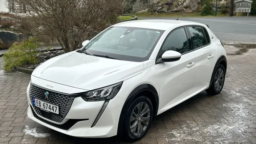 PEUGEOT 208 Allure 136hk