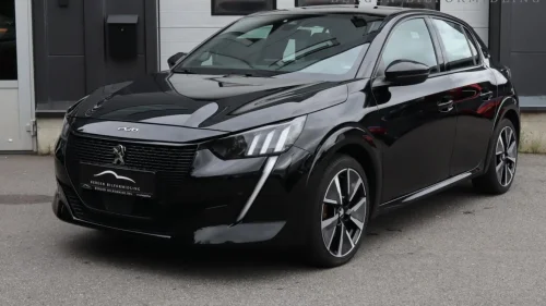 PEUGEOT 208 GT-Line/ Panorama/ 3D-Cockpit/ ACC/ LED/ 335km/ Navi+