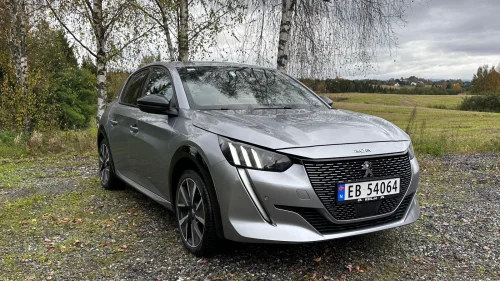 PEUGEOT 208 GT Line 136hk