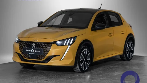PEUGEOT 208 50 kWh GT-Line | EU28 | Ad. cruise | Panorama | Finans