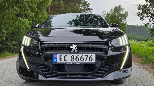 PEUGEOT 208 GT Pack 136hk