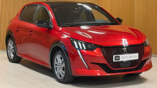 PEUGEOT 208 E GT / 335WLTP / CARPLAY / NAVI / CRUISE / KAMERA +++