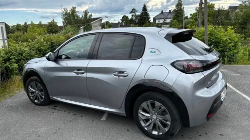 PEUGEOT 208 Allure 136hk