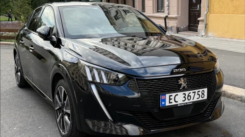PEUGEOT 208 GT 136hk