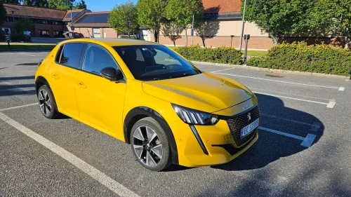 PEUGEOT 208 GT 136hk