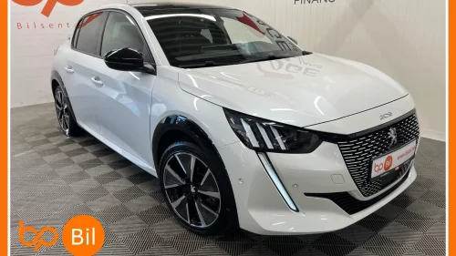 PEUGEOT 208 GT* AUT* PANORAMA* KAMERA* NAVI* S+V DEKK* +++