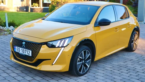 PEUGEOT 208 GT 136hk