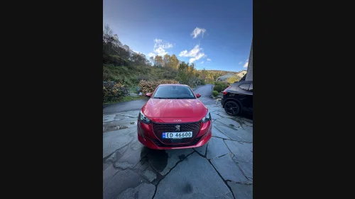 PEUGEOT 208 Allure 136hk