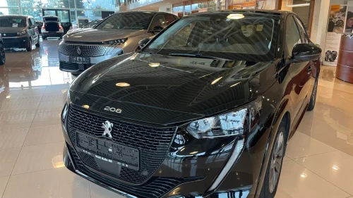 PEUGEOT 208 Allure 136hk