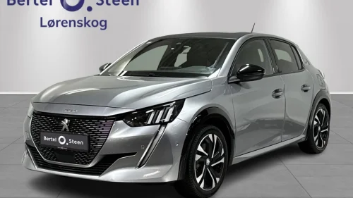 PEUGEOT 208 GT | Panorama soltak | Alcantara seter | AdaptivCruise