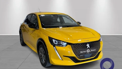 PEUGEOT 208 Allure / CARPLAY / RYGGEKAMERA / CRUISE / ++ /