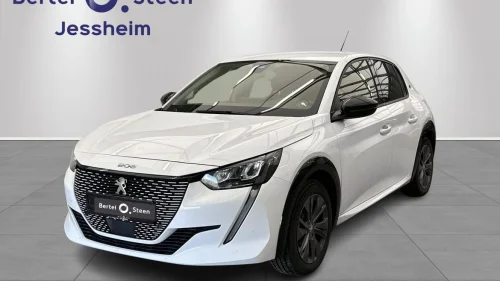 PEUGEOT 208 e Allure 136 hk, Lav km stand ,Godt utstyrt!