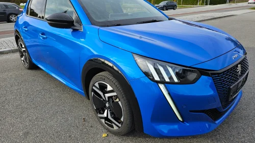 PEUGEOT 208 GT 136hk/Lav km/ Som ny!