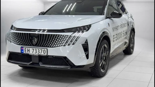 PEUGEOT 3008 FOCAL Hifi/Massasje/Panoramatak/Hengerfeste+++