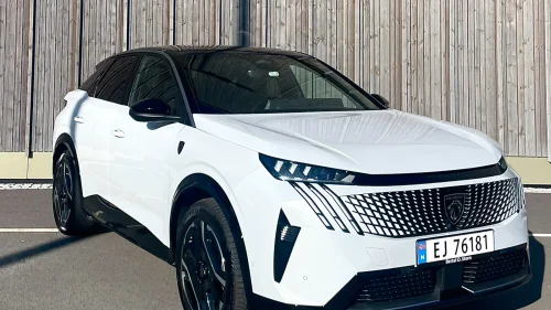 PEUGEOT 3008 GT 210hk 2WD