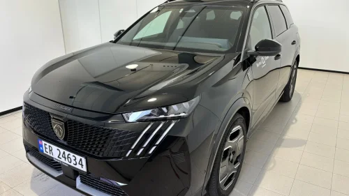 PEUGEOT 5008 GTE 4x4 Hengerfeste, meget godt utstyrt.