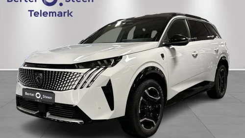 PEUGEOT 5008 GT 210hk 2WD Skinn, Hengerfeste, Panorama soltak, Navi