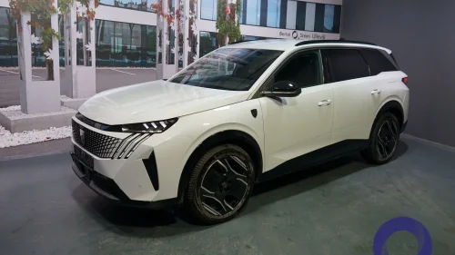 PEUGEOT 5008 Dual Motor 4WD GT-Line - Godt utstyrt !