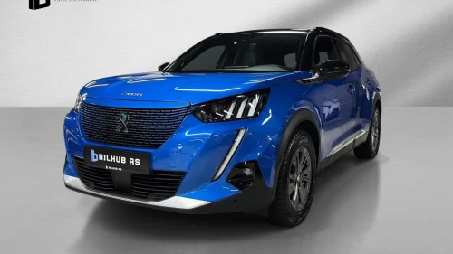 PEUGEOT 2008 GT 322km. | 360 ACC Pano Navi ++