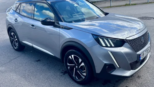 PEUGEOT 2008 GT Line 136hk