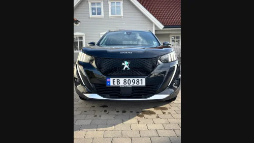 PEUGEOT 2008 GT Line / TOPPMODELL / ACC / PANORAMA / 3D cockpit ++