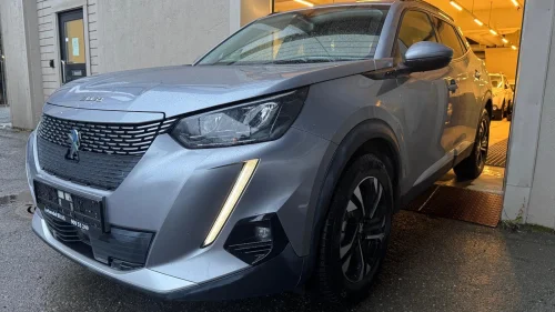 PEUGEOT 2008 LAV KM, 1 EIER, RKAMERA, NAVI, CRUISE, DELSKINN, DAB,