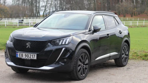 PEUGEOT 2008 GT 136hk / Panoramatak / Navi / Ryggekamera++