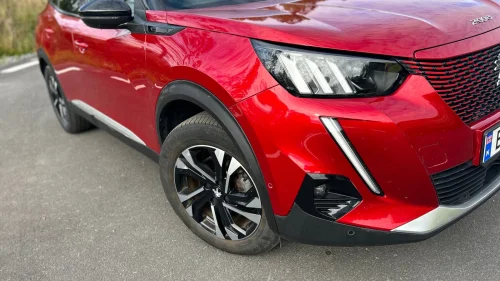 PEUGEOT 2008 GT 136hk