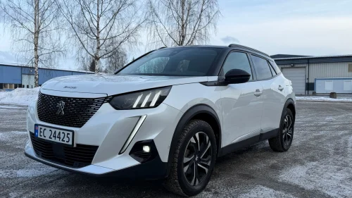 PEUGEOT 2008 GT Pack 136hk, CarPlay, Acc, Panorama,
