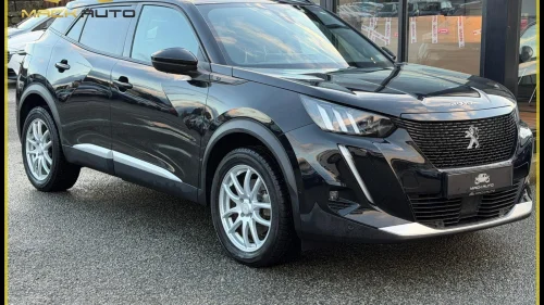 PEUGEOT 2008 GT-LINE / 180KAM / NAVI / 3D / CRUISE / DELSKINN /