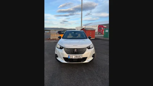 PEUGEOT 2008 GT 136hk