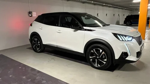 PEUGEOT 2008 GT 136hk