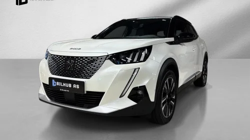 PEUGEOT 2008 GT 322 km. | 1eier Virtuell ACC Navi Kamera ++
