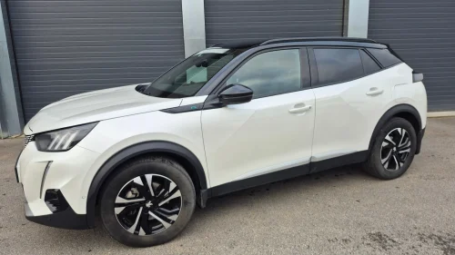 PEUGEOT 2008 GT 136hk