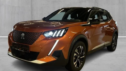PEUGEOT 2008 GT Lav km, Soltak, Delskinn, ACC, Navi +++