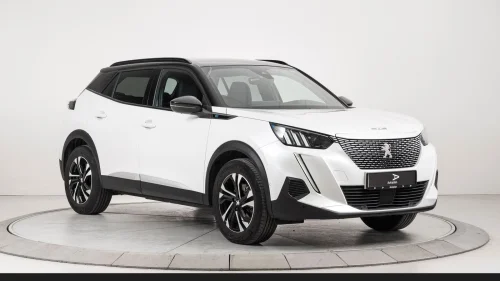 PEUGEOT 2008 GT | ACC | KAMERA | CARPLAY | LED