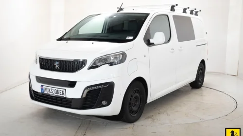 PEUGEOT EXPERT 75 KWH 136 HK L2 AUT HENGERFESTE KAMERA CRUISE SKYVEDØR