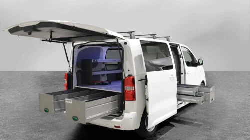PEUGEOT EXPERT 75KW-Hengerfeste-Kamera- Innredning