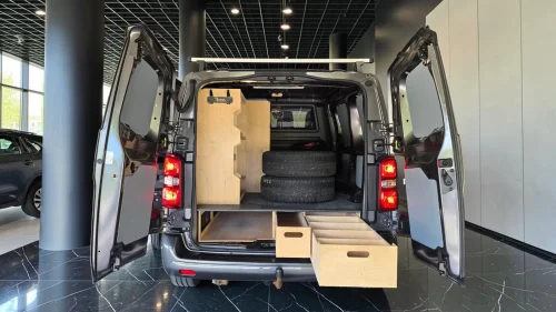 PEUGEOT EXPERT Mester L2 75kWh ++INNREDNING+KROK+NY EU+FORVARMING