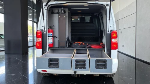 PEUGEOT EXPERT Mester L2 75kWh 136hk+INNREDNING+KROK+