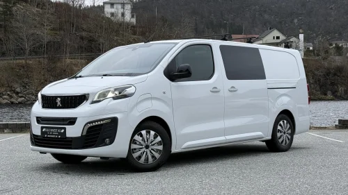 PEUGEOT Expert L3LANG/75KWH/136HK/304WLTP/KROK/3.SETER/2XSKYV/CRUISE++