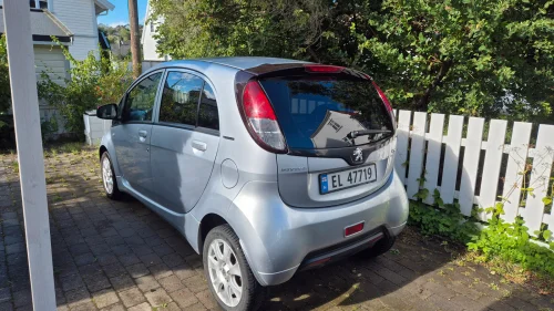 PEUGEOT iOn Elbil Active 67 hk