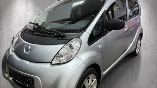 PEUGEOT iOn Active 67 hk.1eier.Lav km